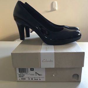 Clarks Adriel Viola patent leather pumps